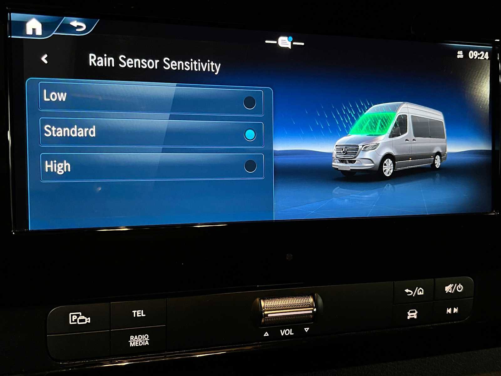 Used 2025 Mercedes-Benz Sprinter 2500 image 35