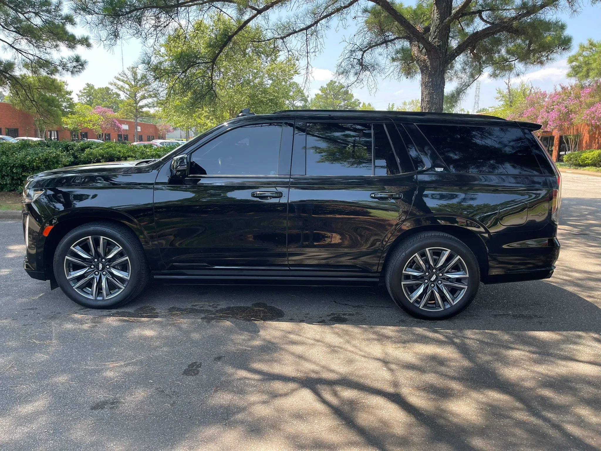 Used 2023 Cadillac Escalade Sport w/ Touring Package AWD/4WD image 2