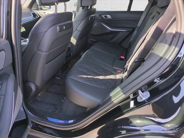 New 2026 BMW X5 xDrive50e w/ Premium Package AWD/4WD image 16