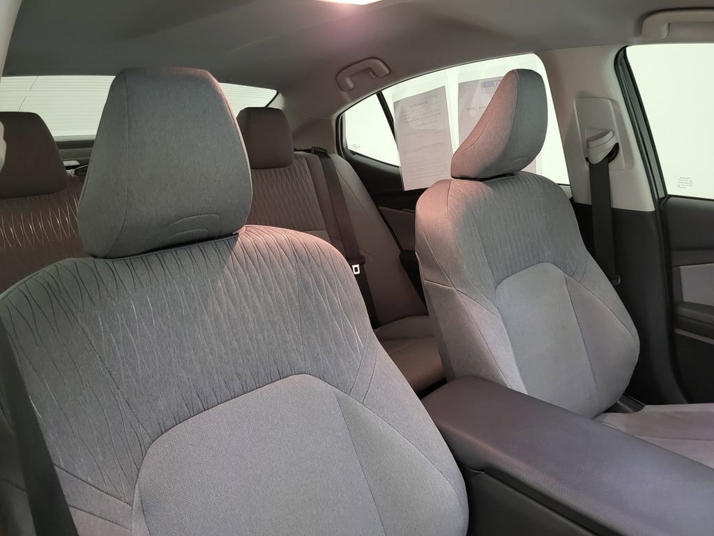 Used 2025 Toyota Camry LE image 35