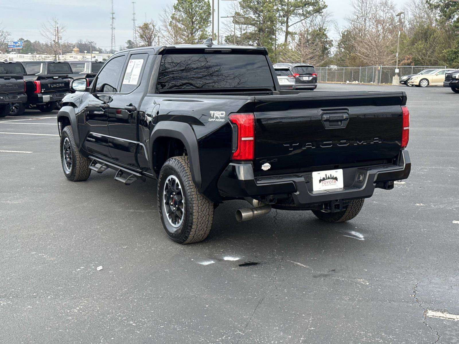 Used 2025 Toyota Tacoma Limited image 5