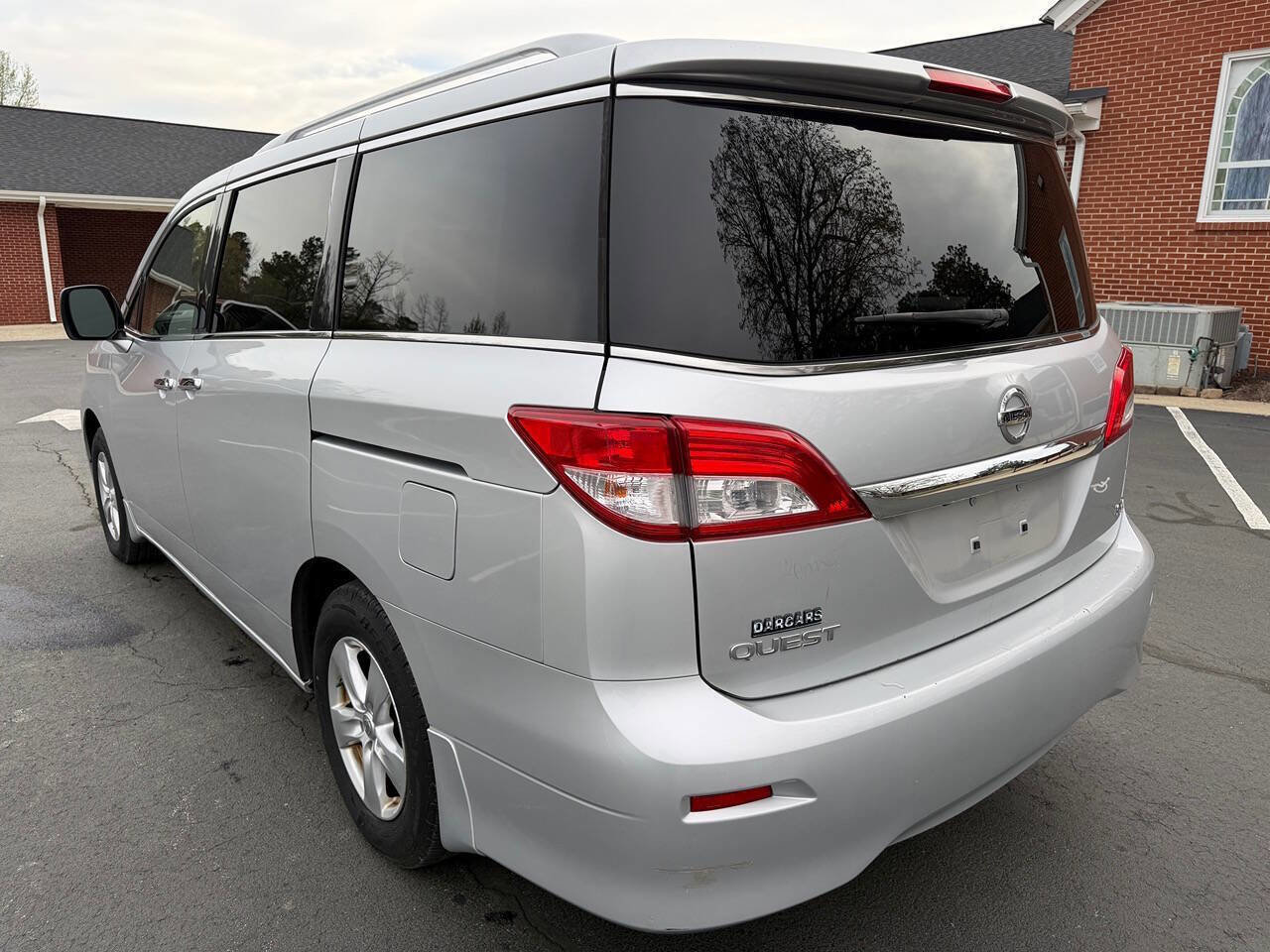 Used 2014 Nissan Quest SV image 5