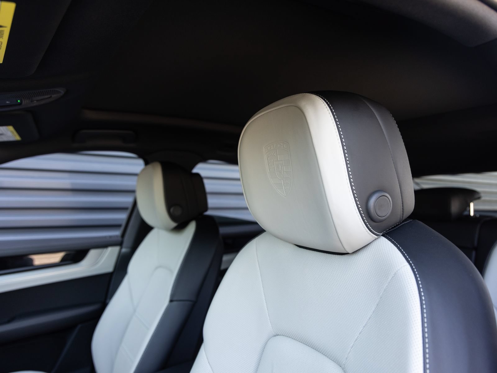 New 2026 Porsche Cayenne Coupe AWD/4WD image 25