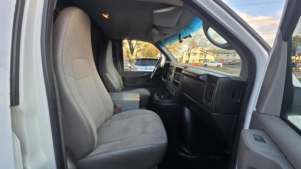 Used 2012 Chevrolet Express 3500 w/ Power Package image 15