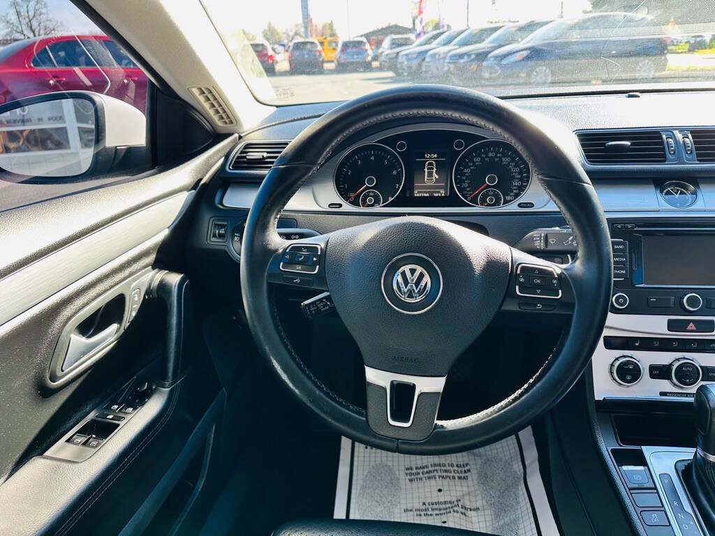 Used 2015 Volkswagen CC Sport image 11