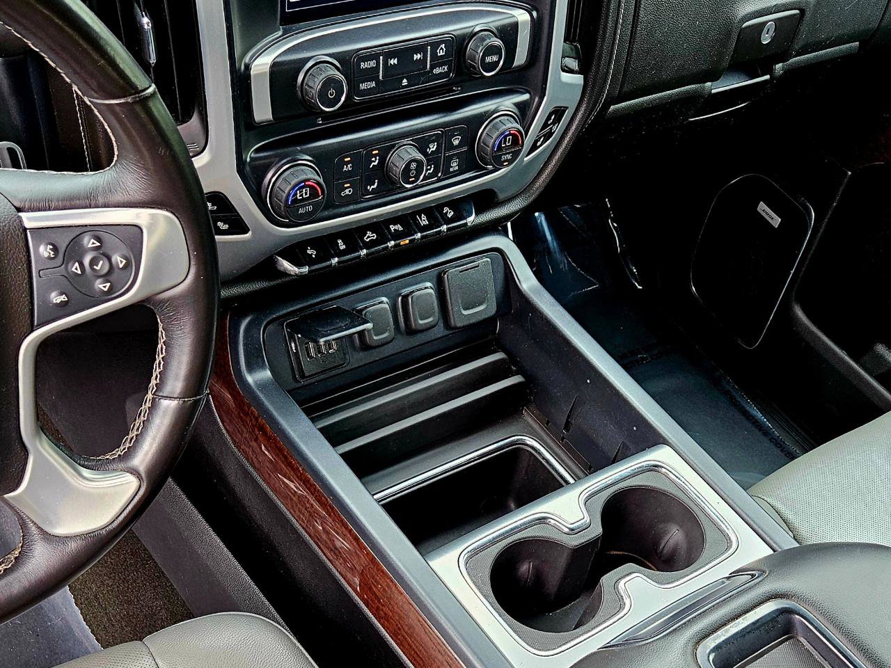 Used 2015 GMC Sierra 1500 SLT w/ SLT Crew Cab Value Package image 15