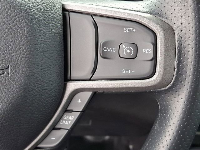 Used 2024 RAM 2500 Tradesman w/ Chrome Appearance Group AWD/4WD image 15