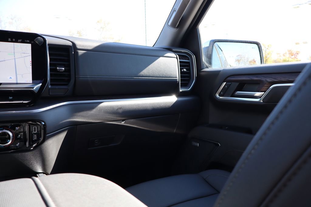 Used 2025 GMC Sierra 1500 SLT w/ SLT Premium Plus Package image 48