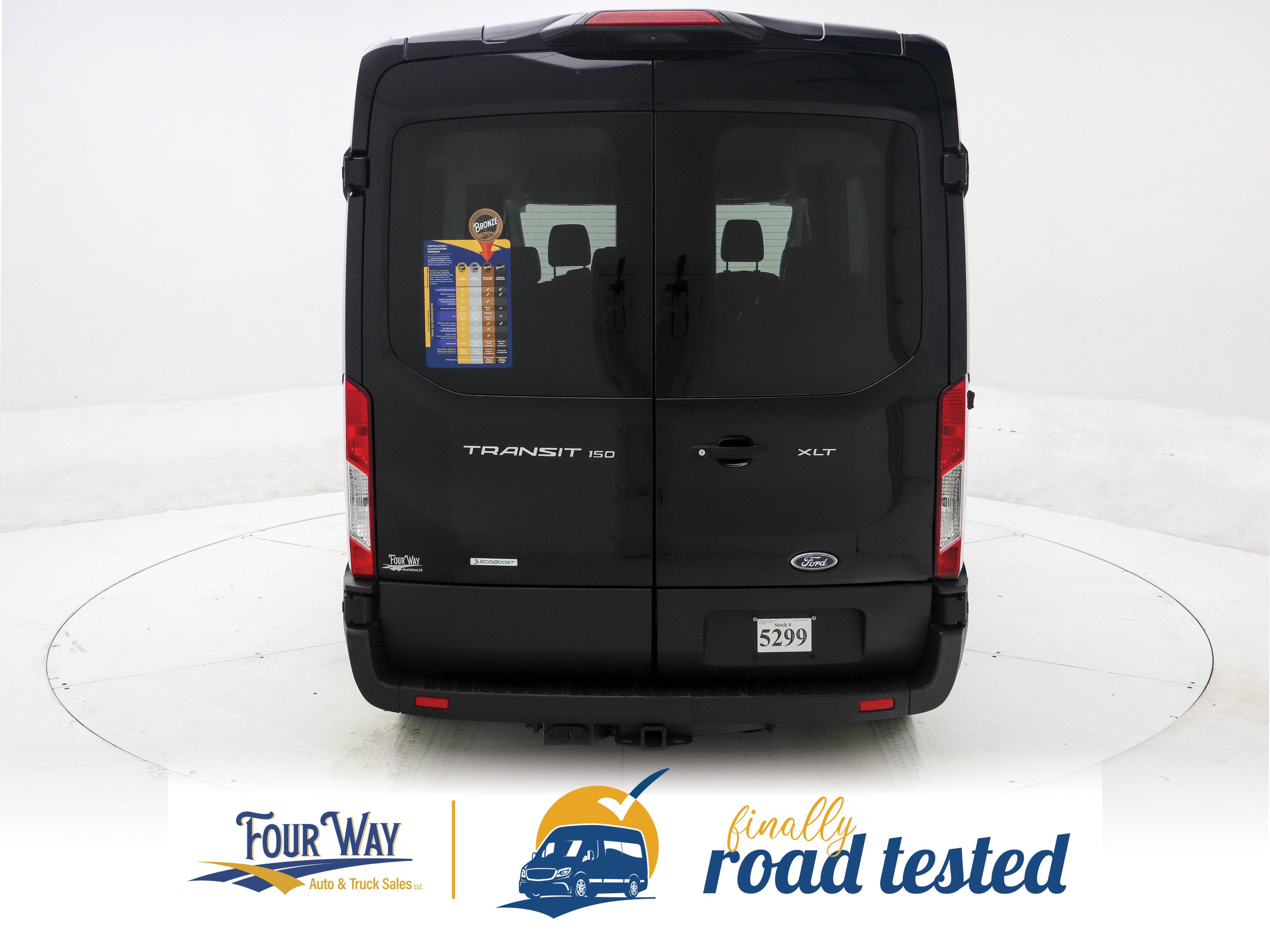 Used 2019 Ford Transit 150 XLT image 5