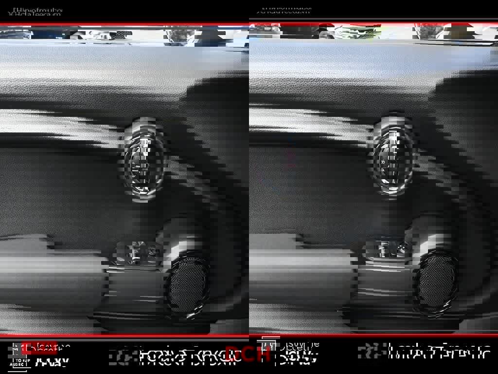 Used 2021 MINI Cooper 2-Door Hardtop image 15