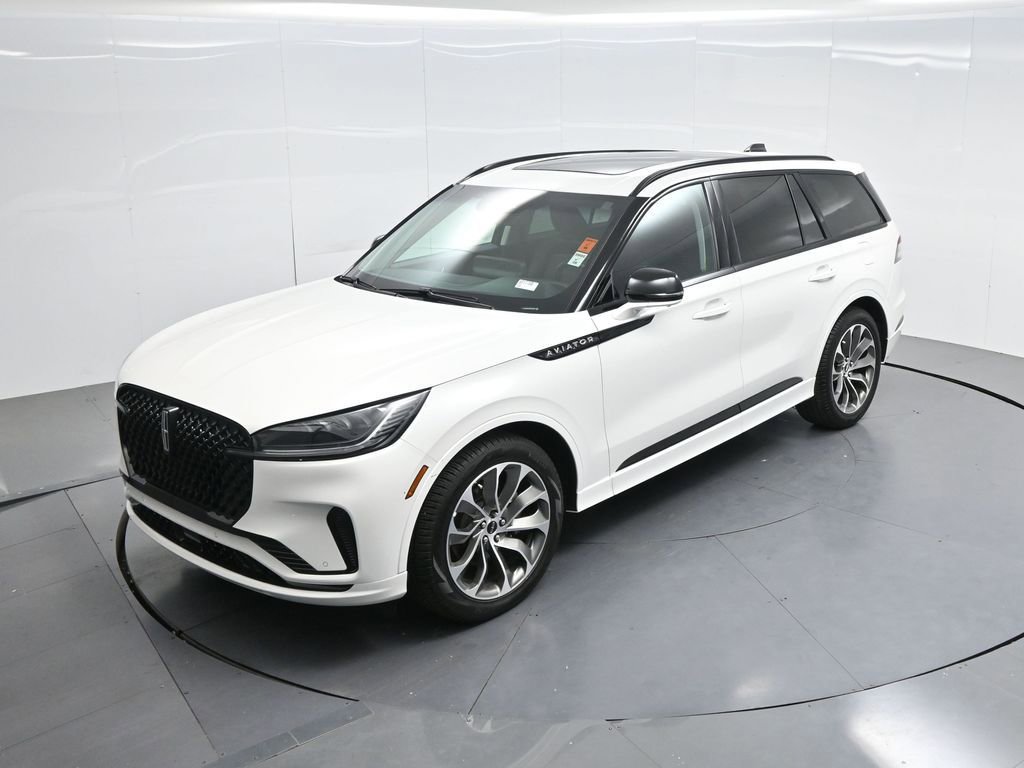 Used 2025 Lincoln Aviator 2WD w/ Jet Appearance Package image 41