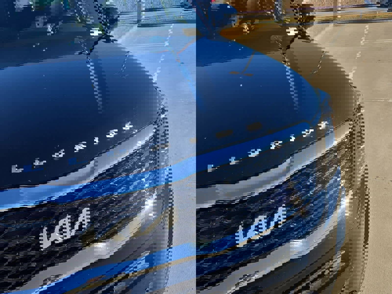 Certified 2022 Kia Telluride LX image 10