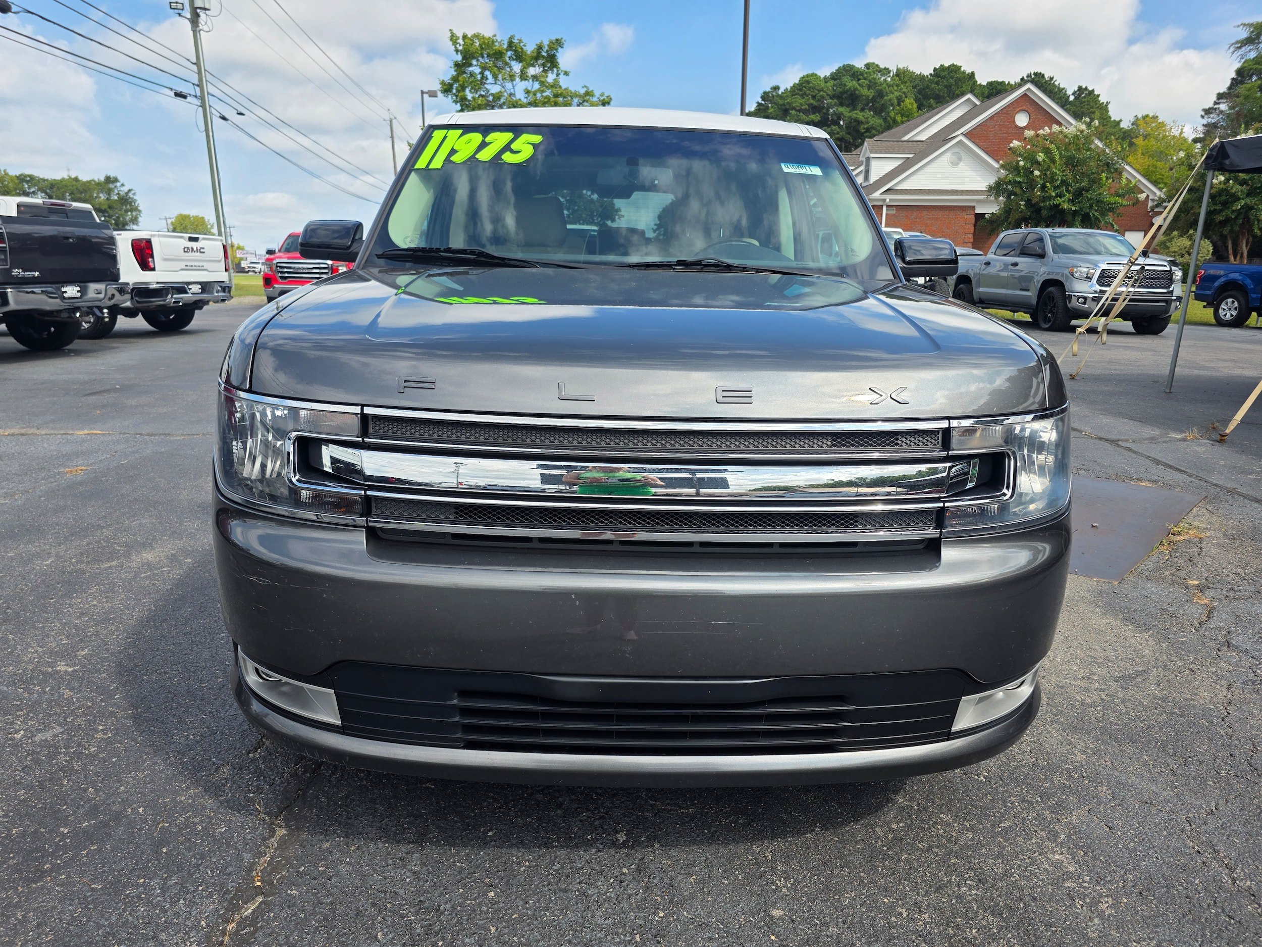 Used 2017 Ford Flex SEL w/ Equipment Group 202A FWD image 2