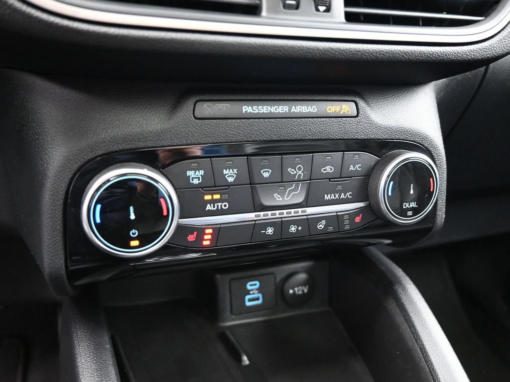 Used 2022 Ford Escape SEL w/ Technology Package AWD/4WD image 9