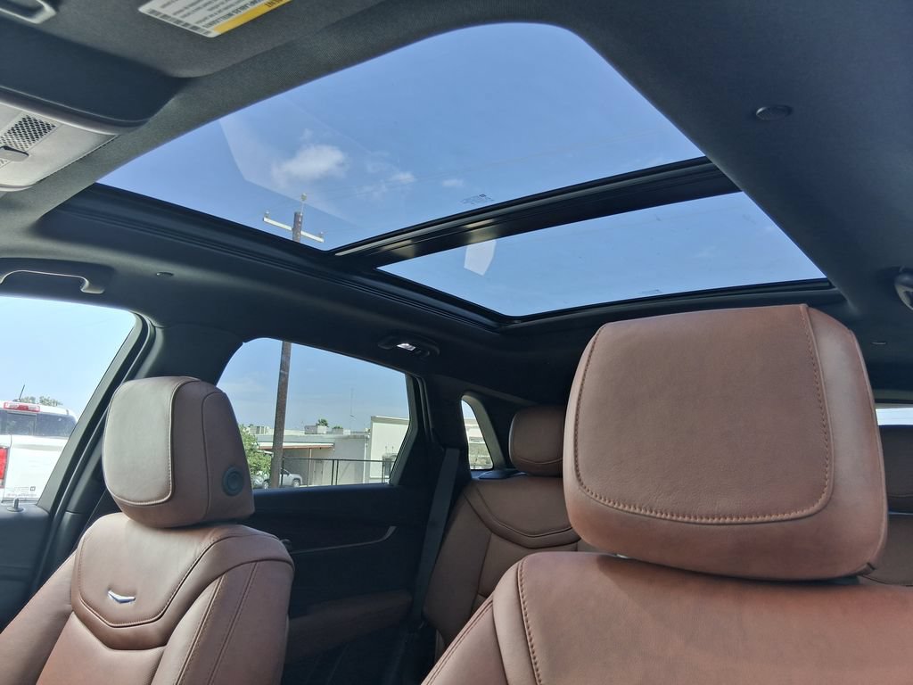 New 2026 Cadillac XT5 Premium Luxury w/ Driver Assist Package FWD image 19