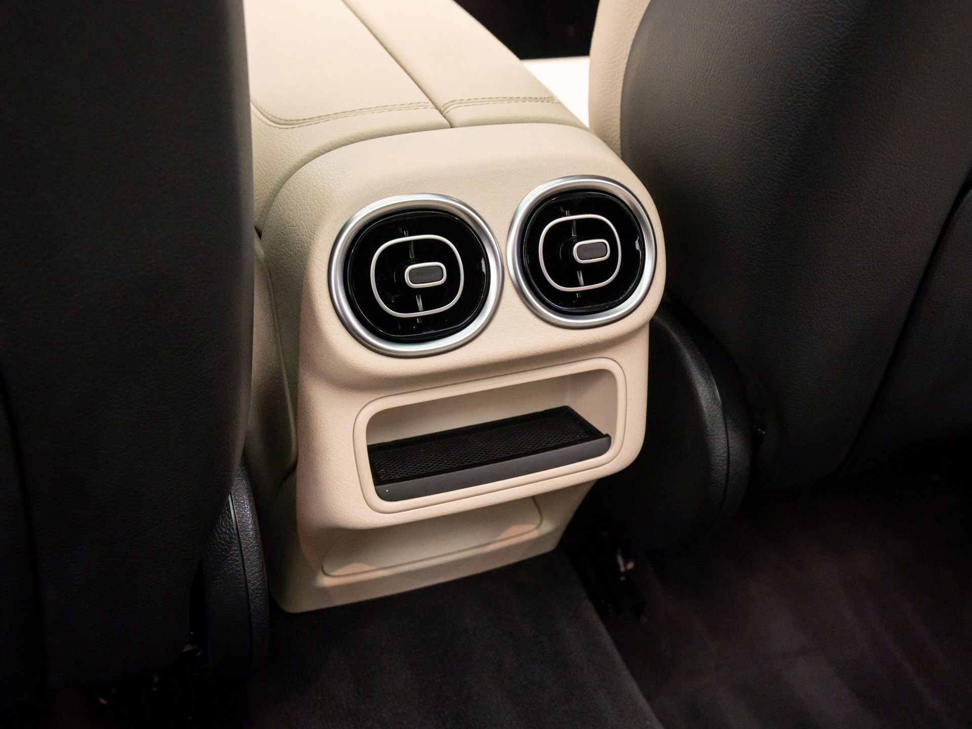 Certified 2025 Mercedes-Benz GLC 300 4MATIC image 19