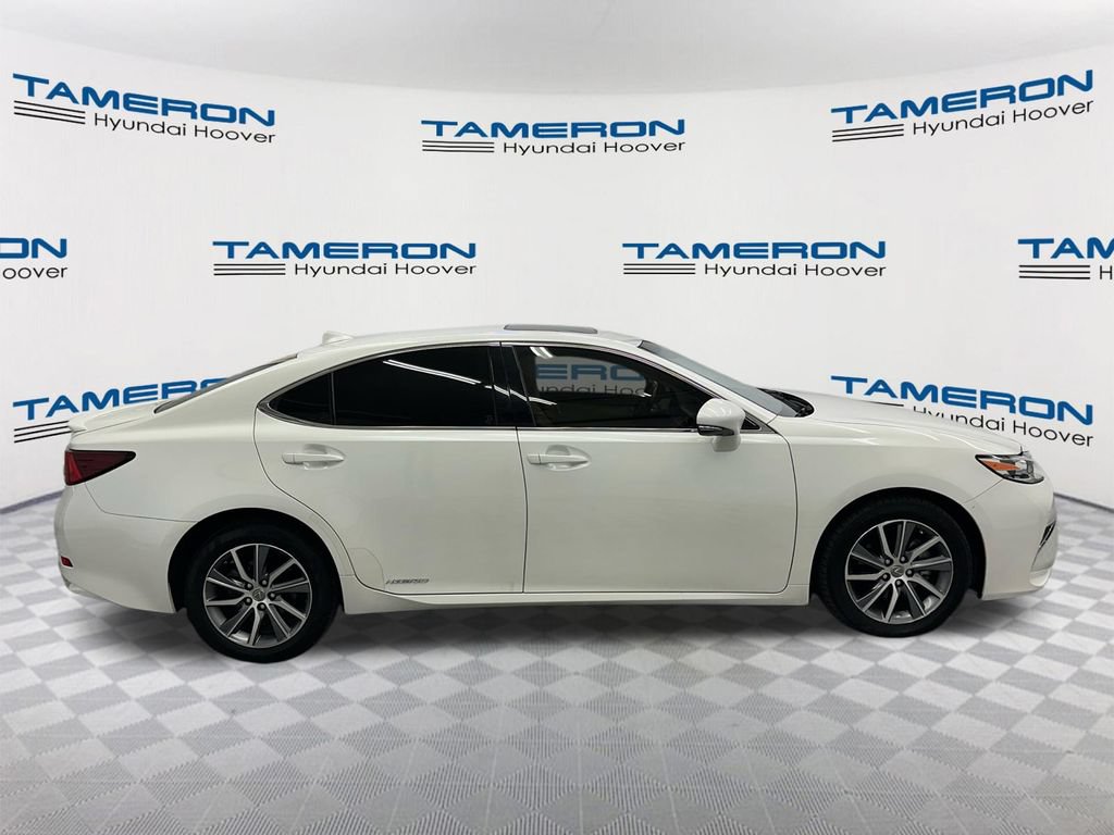 Used 2018 Lexus ES 300h w/ Luxury Package FWD image 6