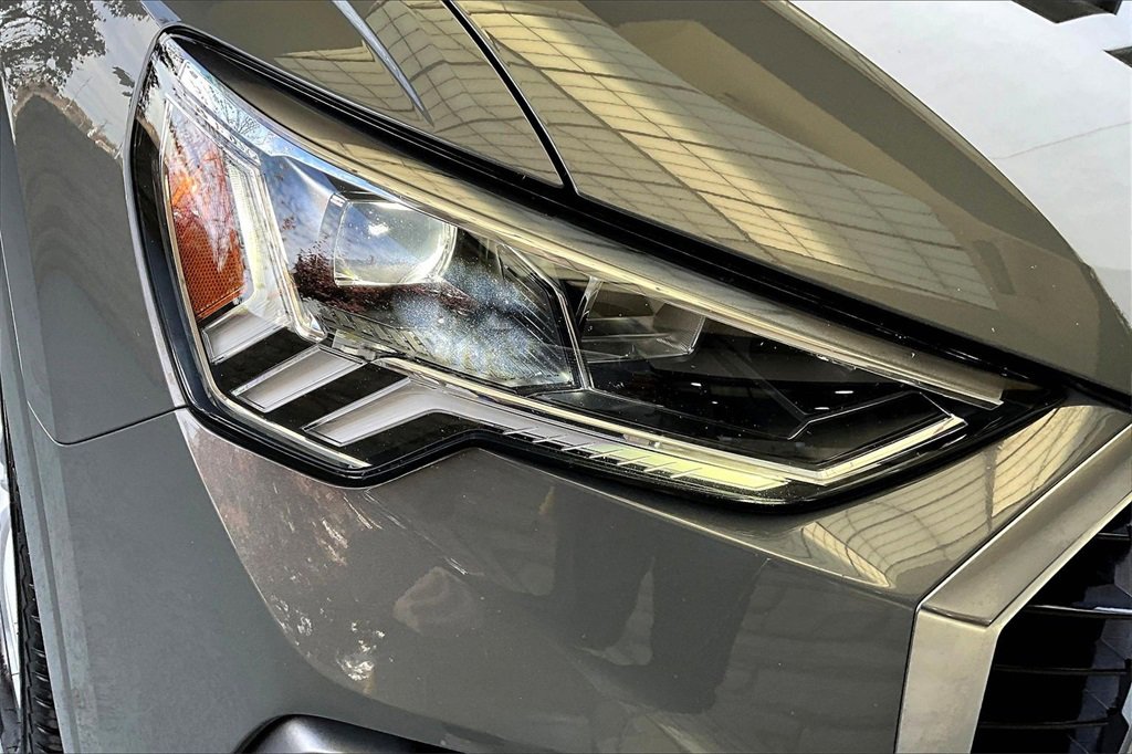 Used 2020 Audi Q3 2.0T Premium Plus w/ Premium Plus Package image 26