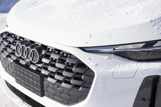 New 2025 Audi Q5 Premium image 11