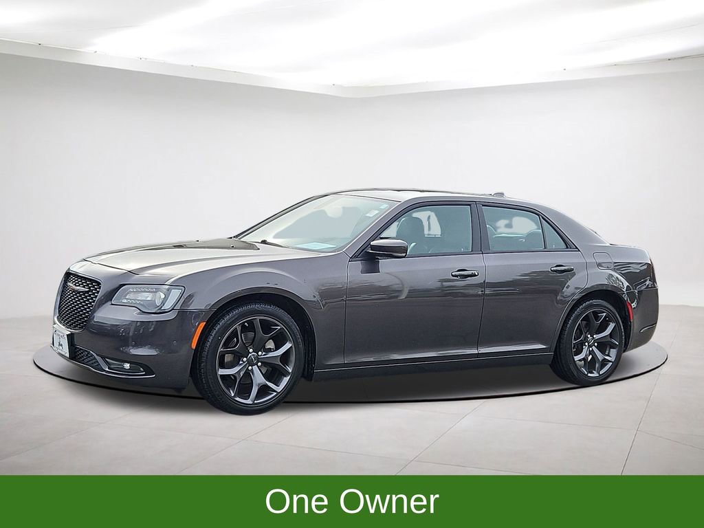 Used 2023 Chrysler 300 S image 3