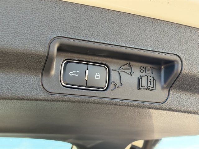 New 2027 Ford Explorer ST-Line w/ Premium Package AWD/4WD image 9