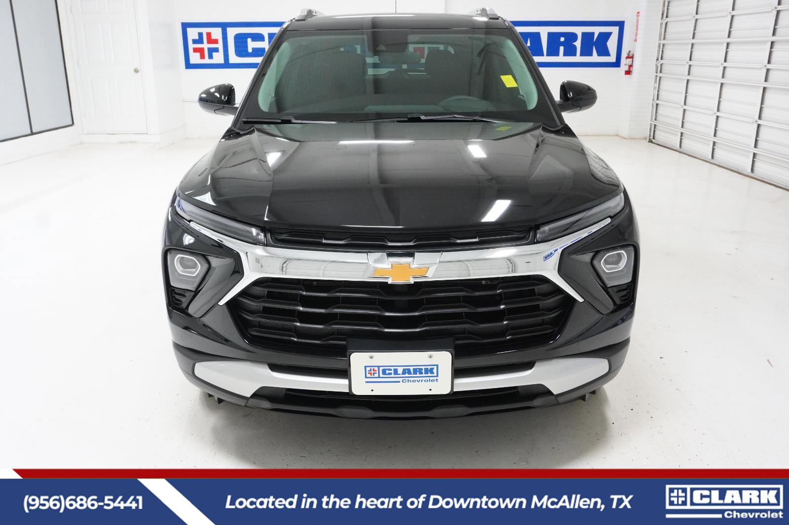 Used 2026 Chevrolet TrailBlazer LT w/ Driver Confidence Package image 2