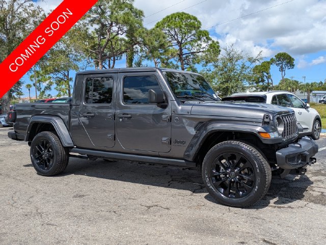 Certified 2024 Jeep Gladiator Sport AWD/4WD image 2