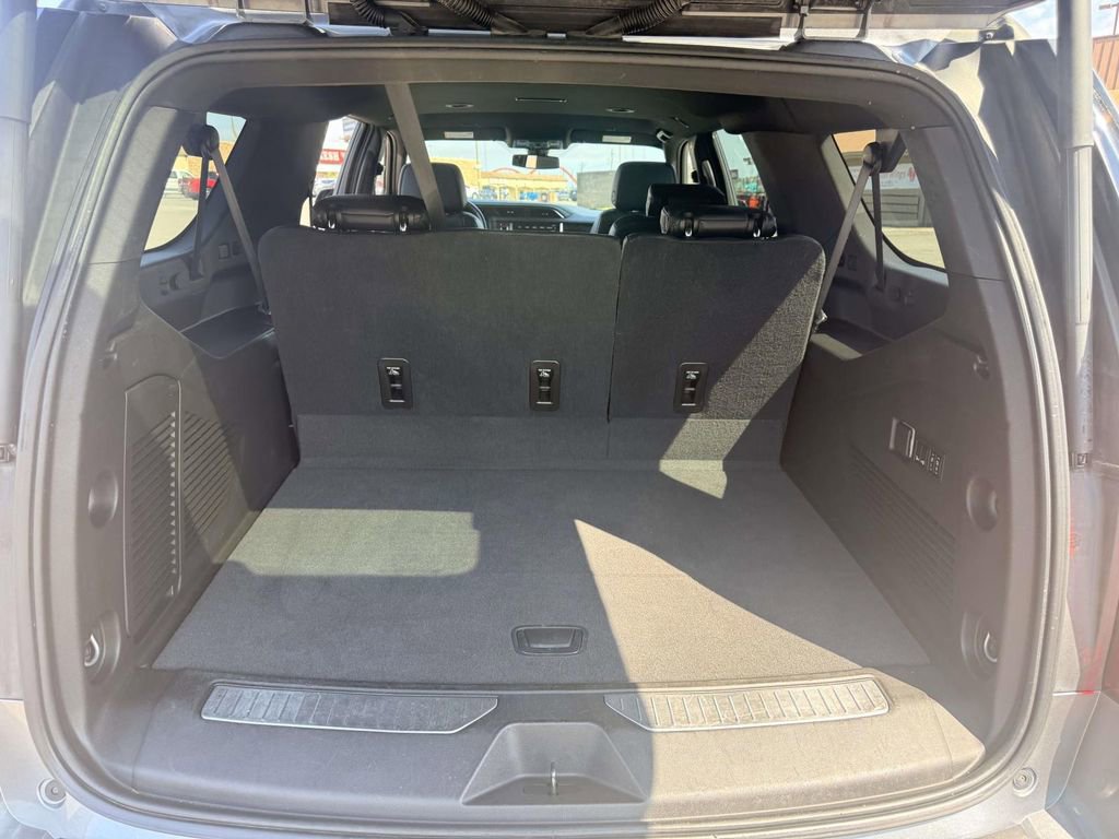 Used 2021 GMC Yukon XL Denali image 10