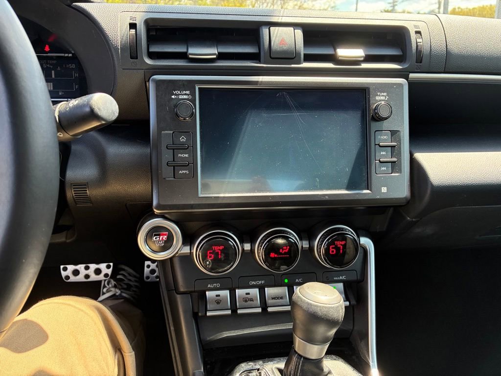 Used 2024 Toyota GR86 Premium RWD image 12