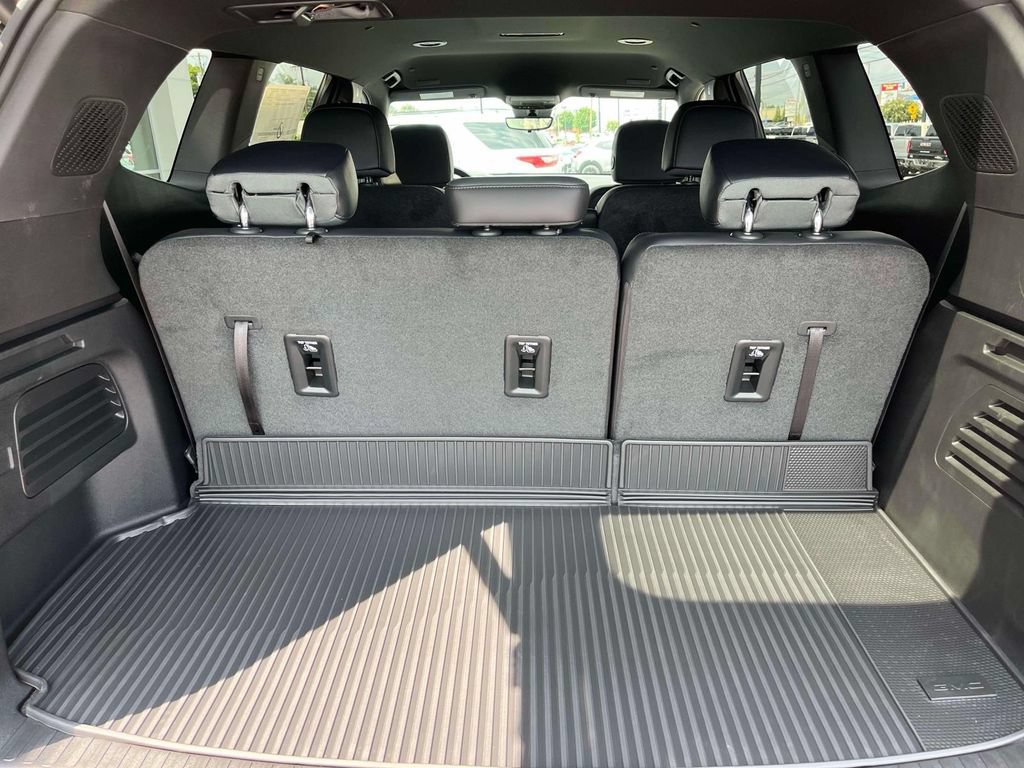New 2027 GMC Acadia AT4 w/ AT4 Reserve Package AWD/4WD image 18