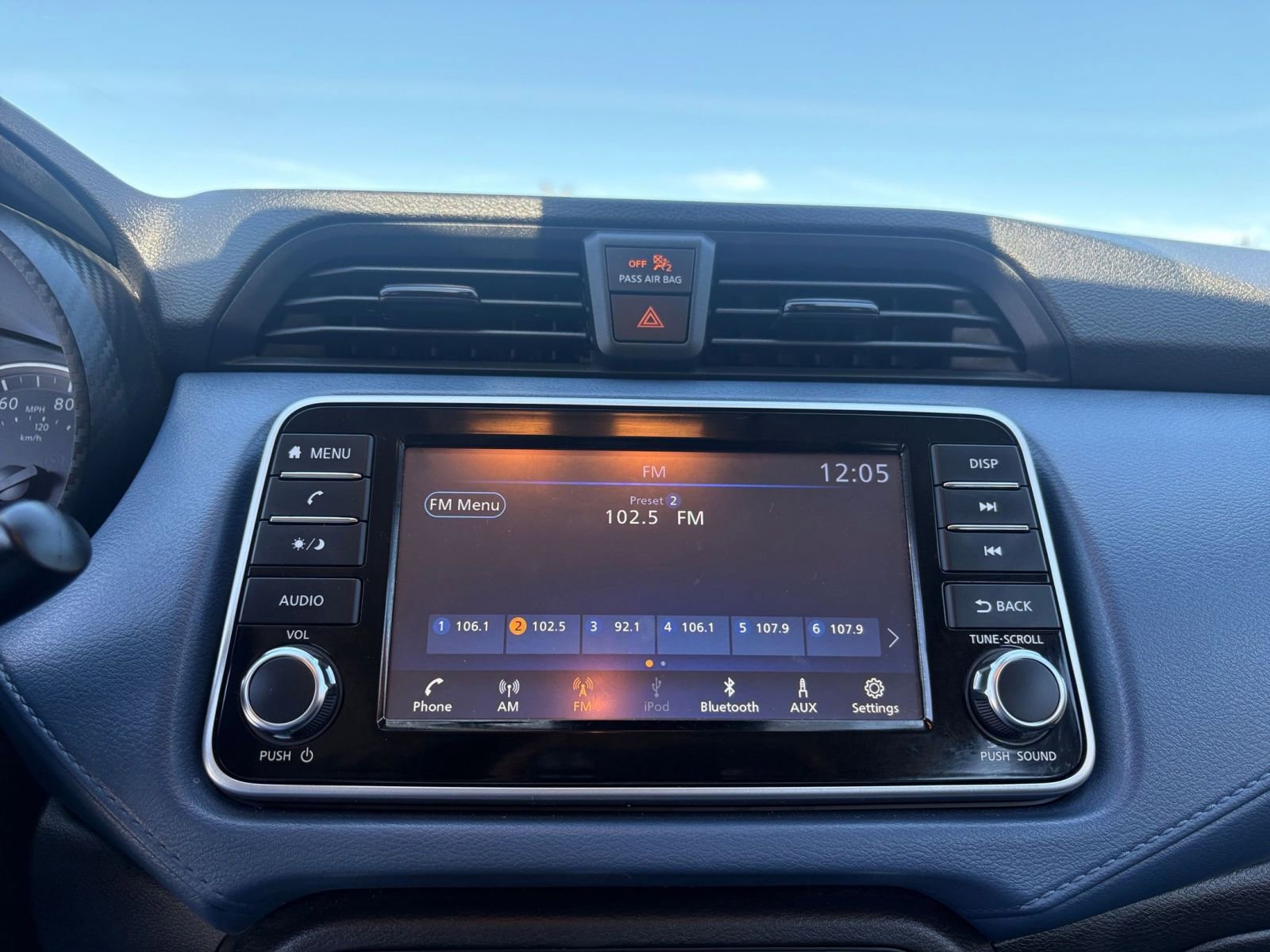 Used 2025 Nissan Versa SV image 20