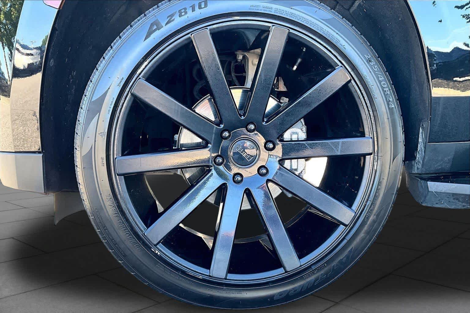 Used 2021 GMC Yukon Denali AWD/4WD image 10