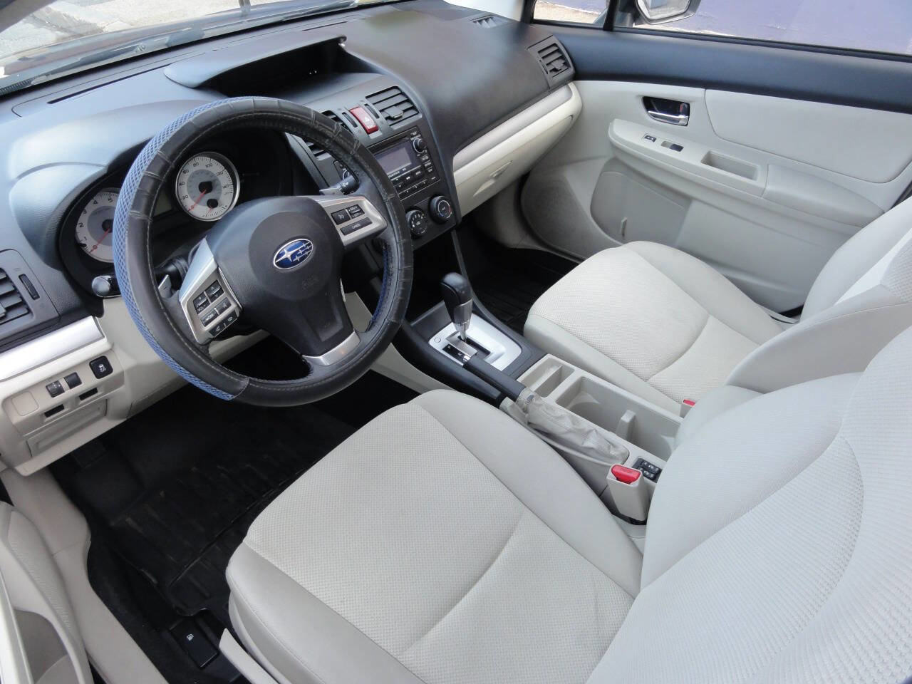 Used 2014 Subaru Impreza 2.0i Premium image 11