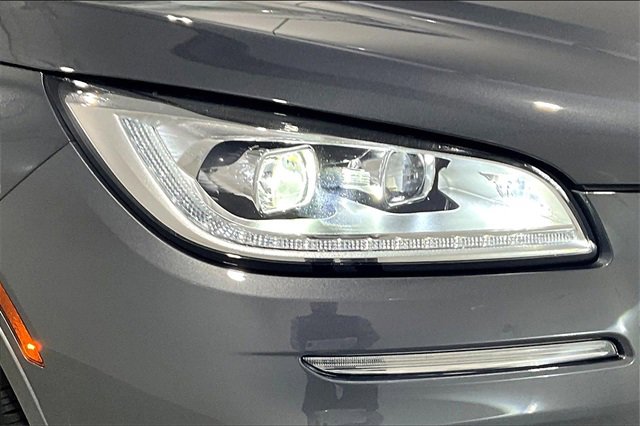 Used 2023 Lincoln Corsair Reserve w/ Equipment Group 201A image 33