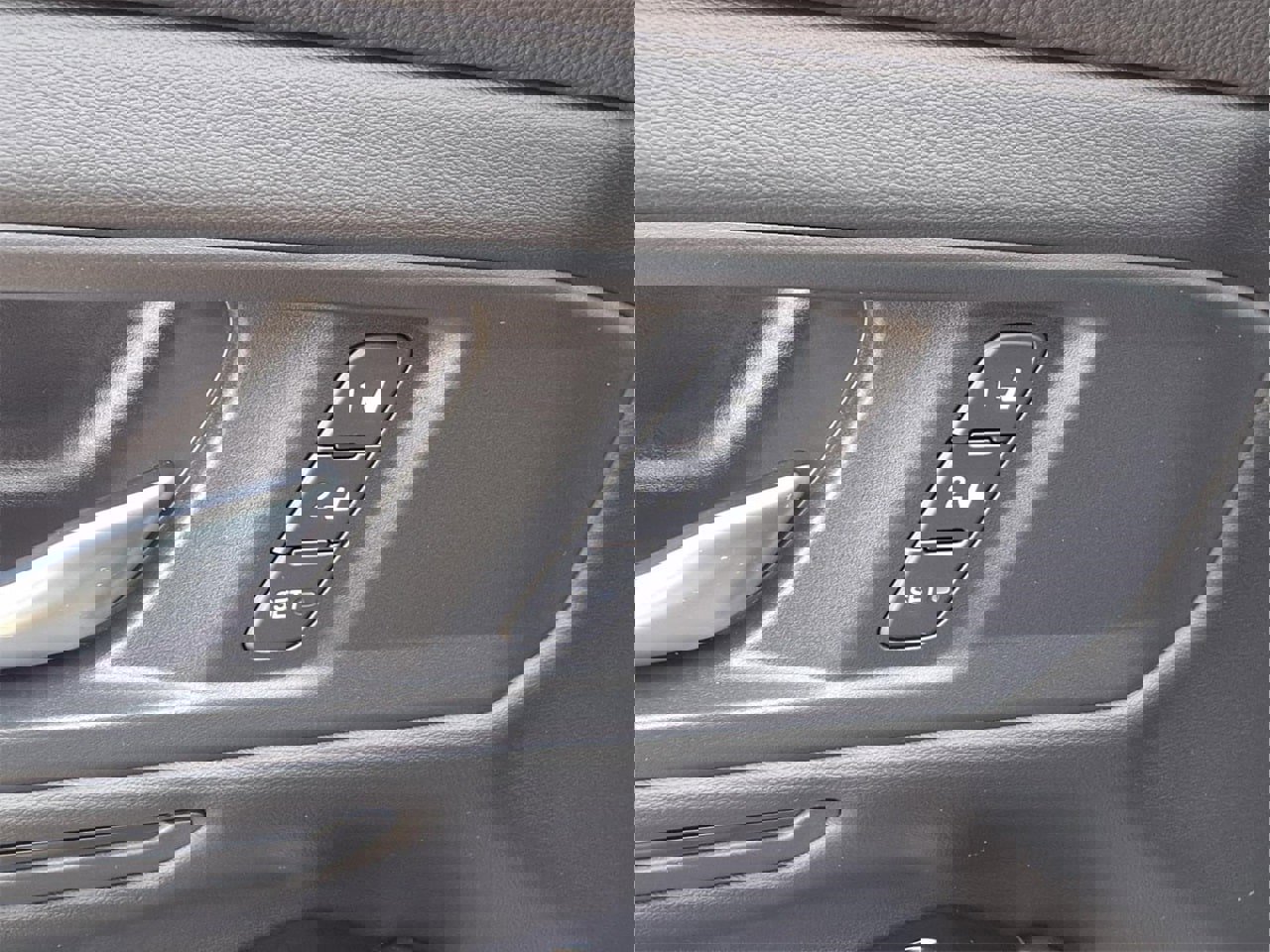 Used 2023 Honda Accord Touring image 13