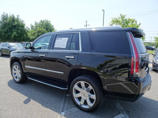 Used 2017 Cadillac Escalade Luxury AWD/4WD image 6