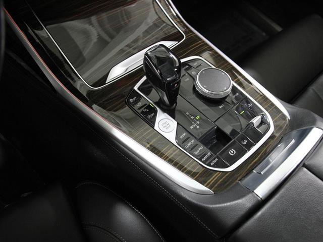 Used 2020 BMW X7 xDrive40i w/ Cold Weather Package image 15