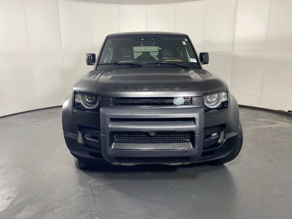 Used 2024 Land Rover Defender 110 X AWD/4WD image 5