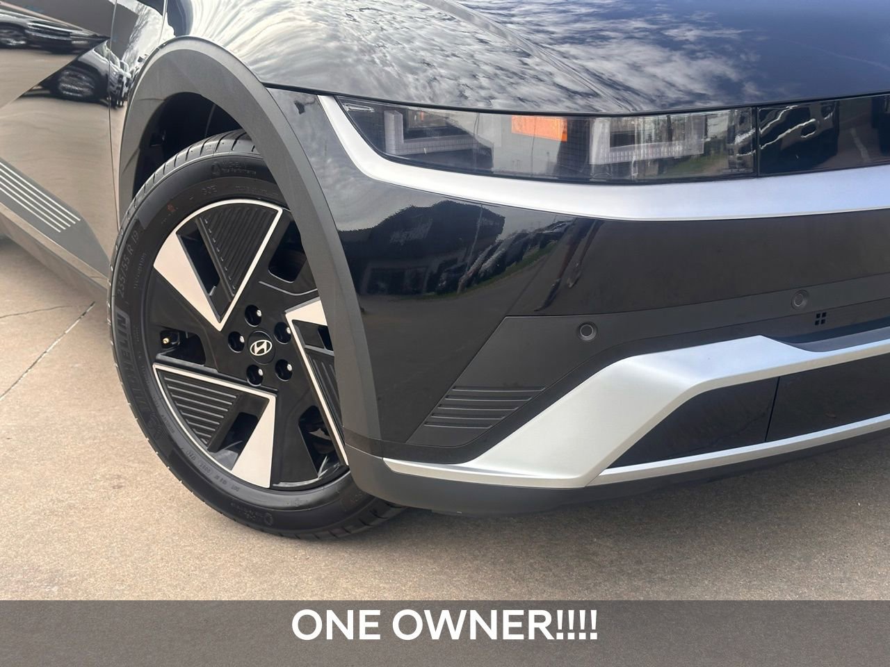 Used 2025 Hyundai Ioniq 5 SEL image 2