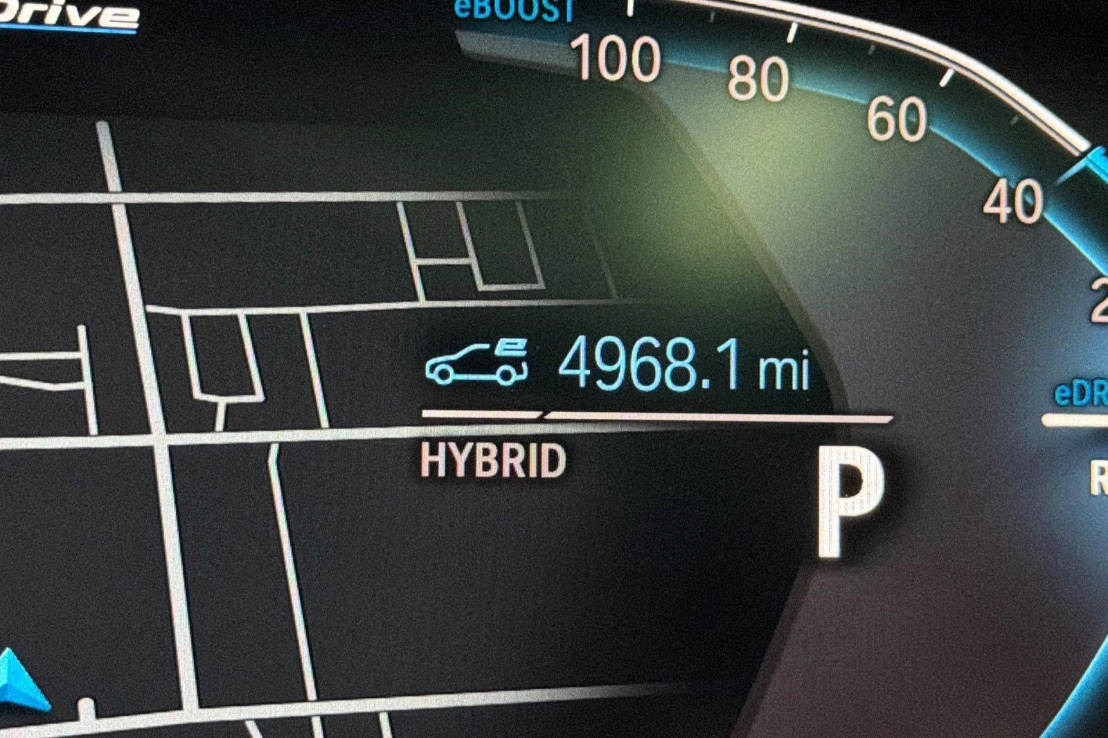 Used 2023 BMW 530e w/ Premium Package image 21