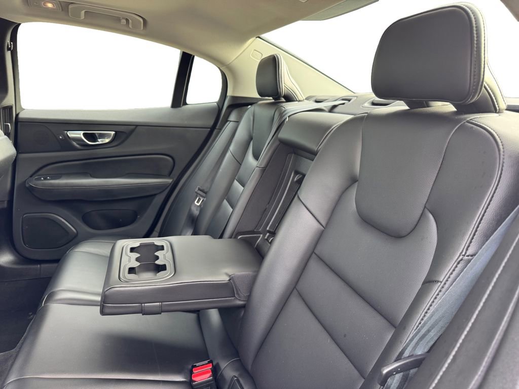 Certified 2025 Volvo S60 B5 Core image 21