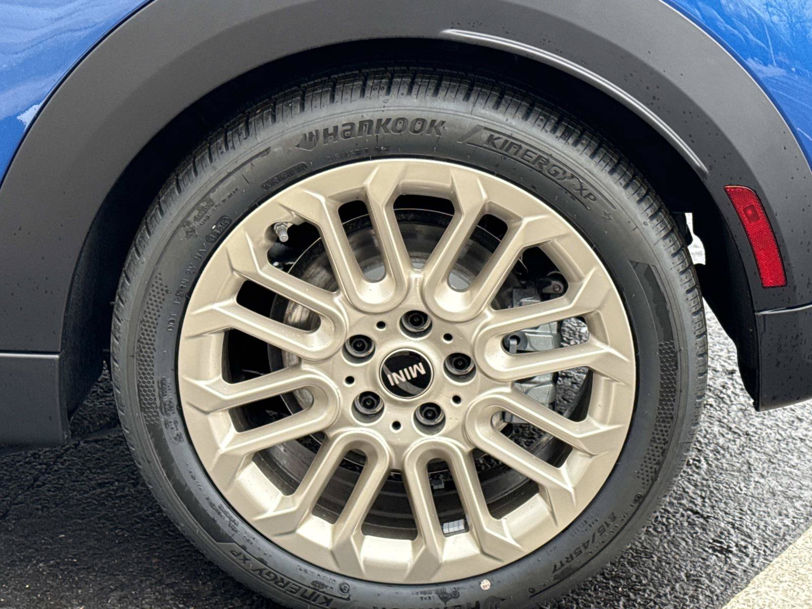 New 2026 MINI Cooper 2-Door Hardtop FWD image 7