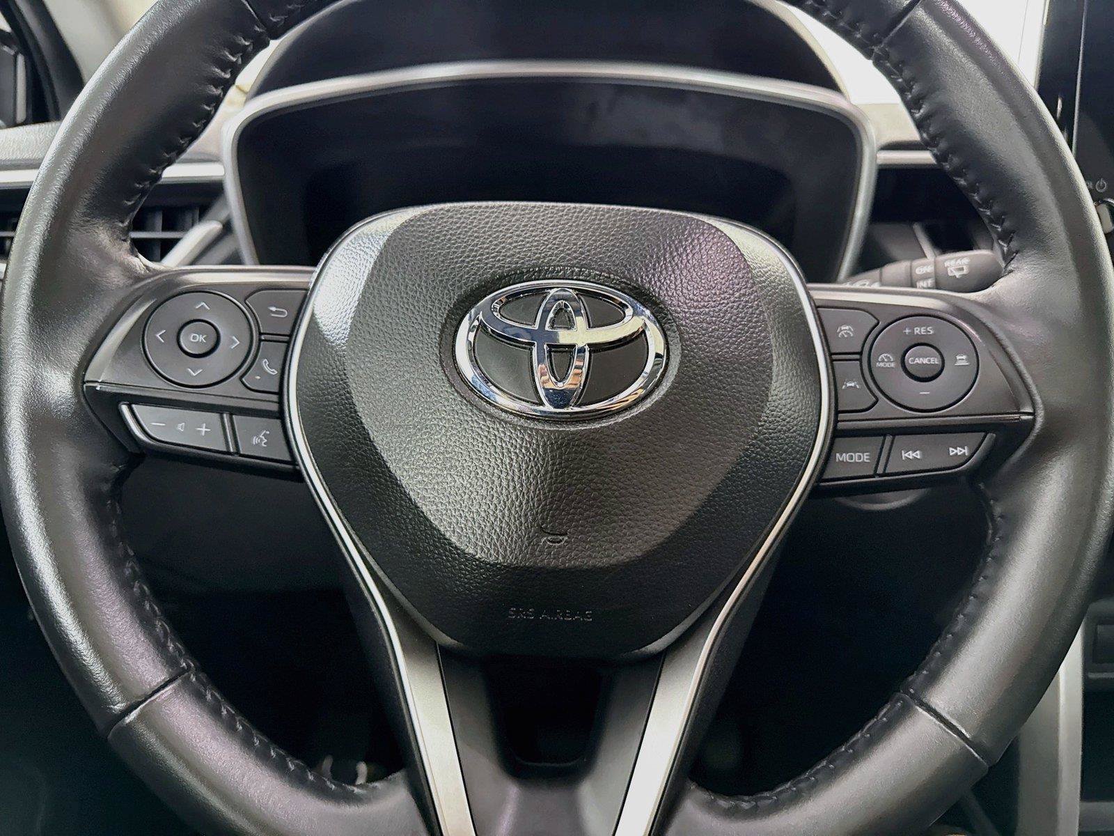 Certified 2025 Toyota Corolla Cross XLE w/ Convenience Package AWD/4WD image 17