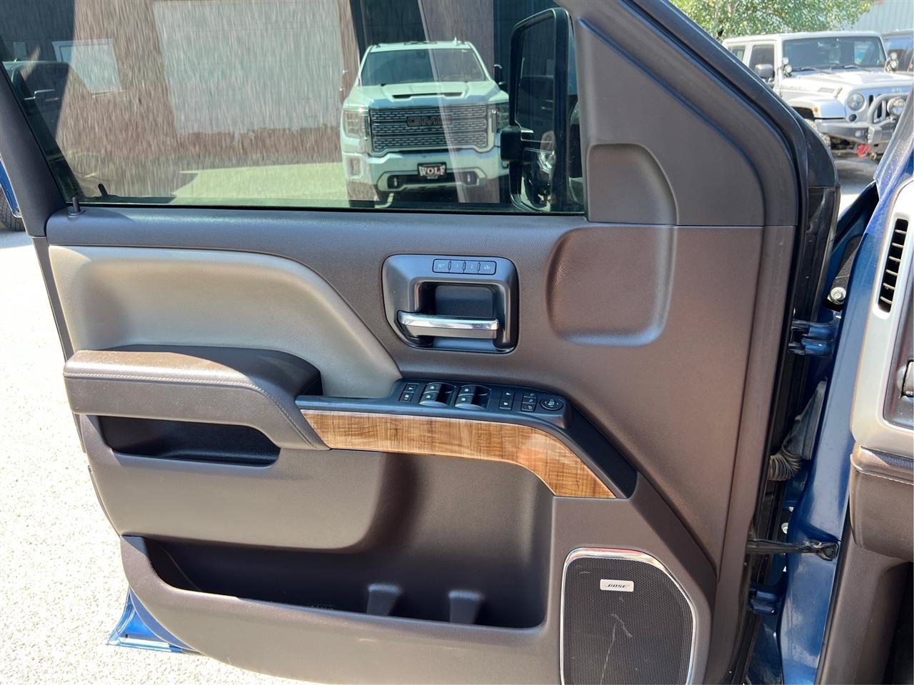 Used 2015 GMC Sierra 2500 SLT AWD/4WD image 21
