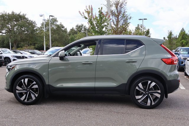 Used 2023 Volvo XC40 B5 Ultimate w/ Protection Package Premier image 4