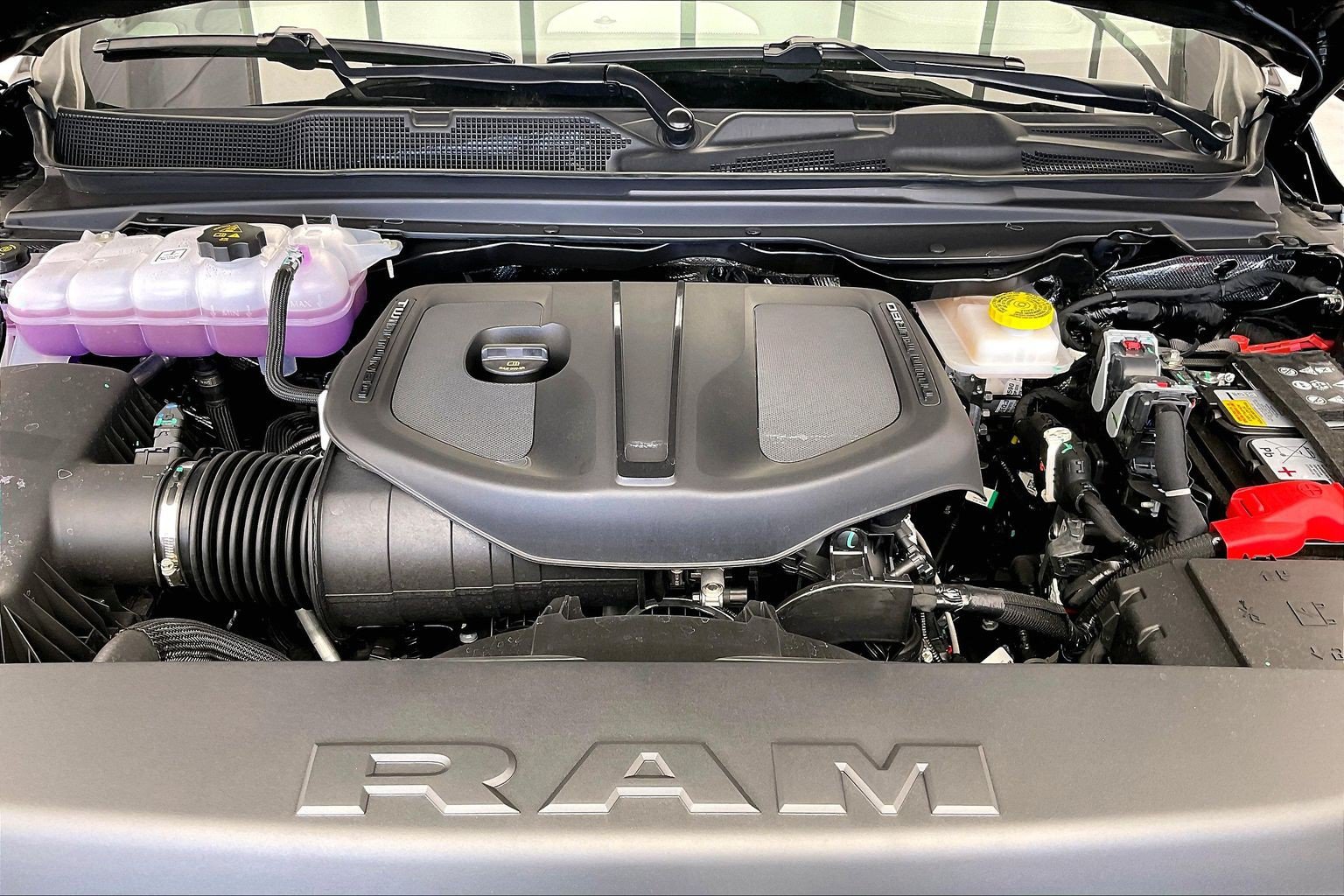 New 2027 RAM 1500 Laramie w/ Night Edition AWD/4WD image 18