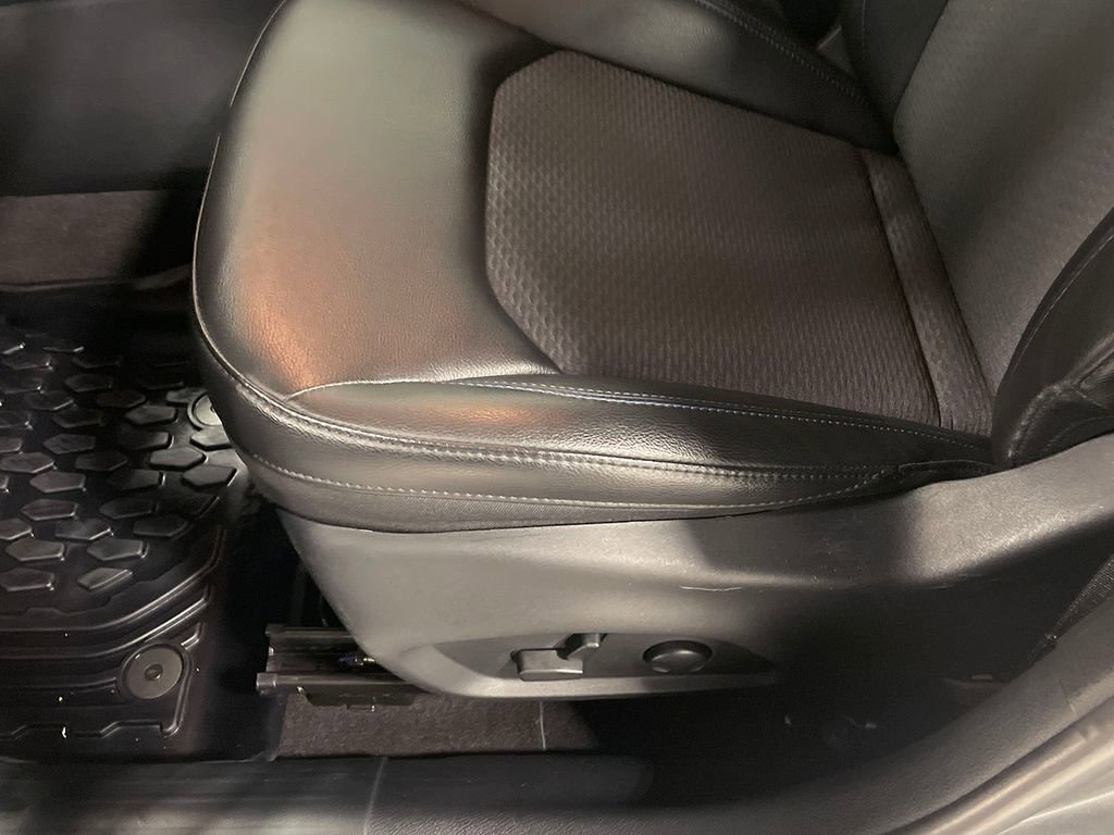 Used 2022 Jeep Compass Latitude w/ Convenience Group image 24