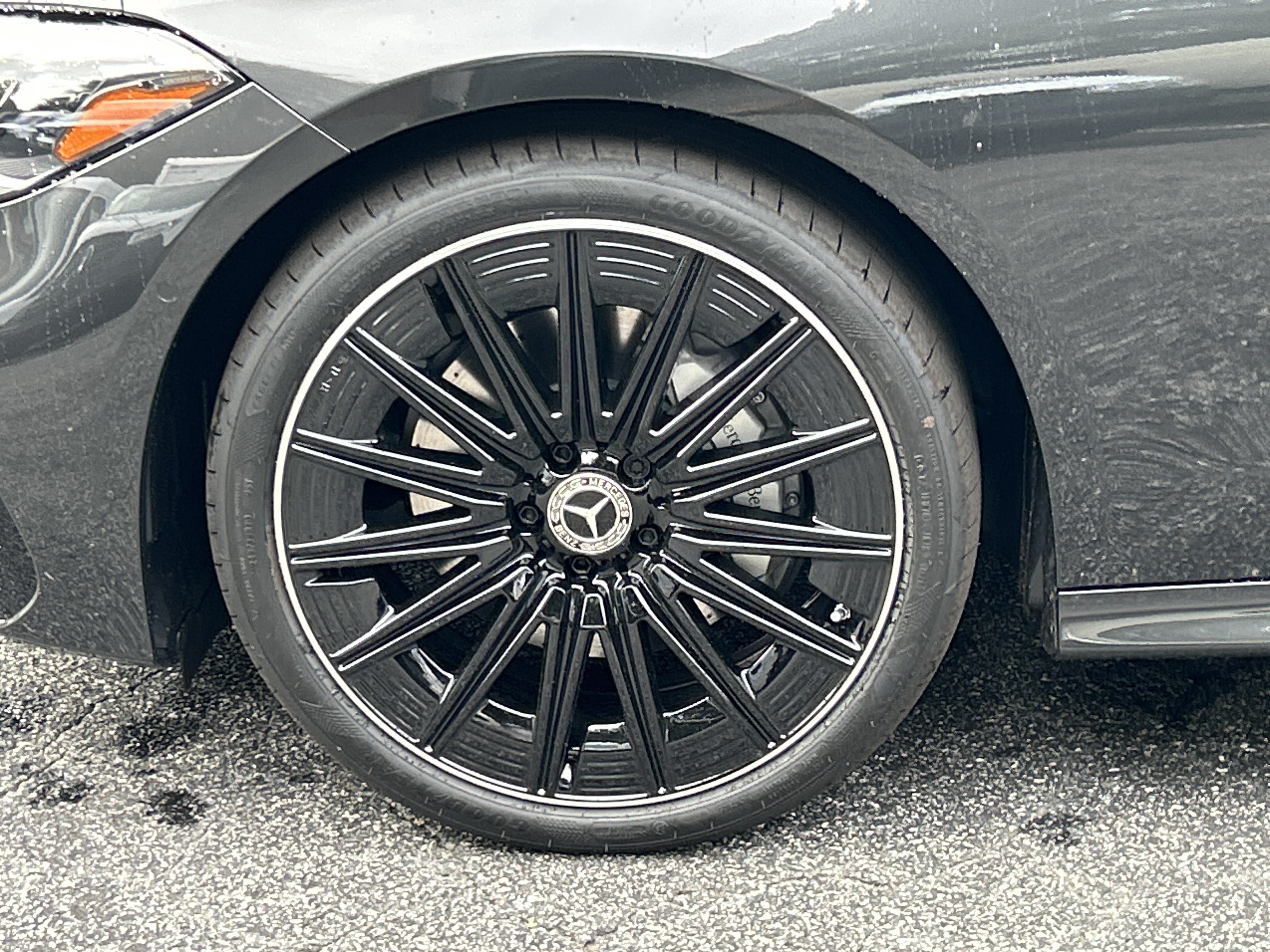 New 2026 Mercedes-Benz CLE 300 4MATIC Coupe image 14