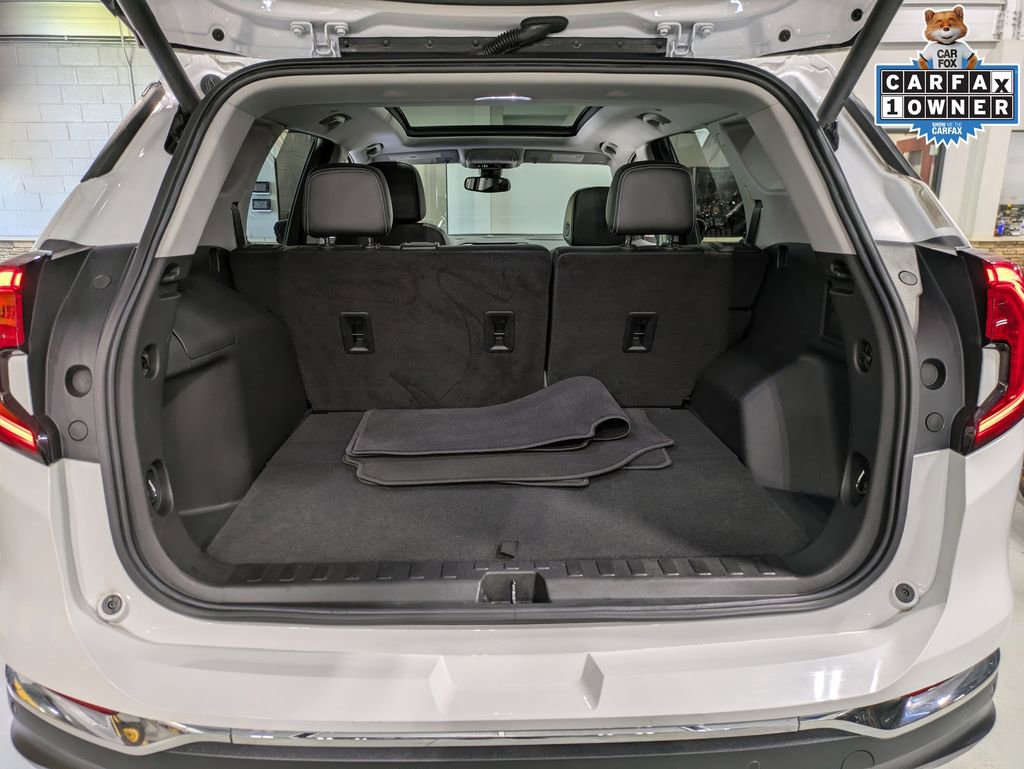 Used 2022 GMC Terrain SLT w/ Infotainment Package II AWD/4WD image 25