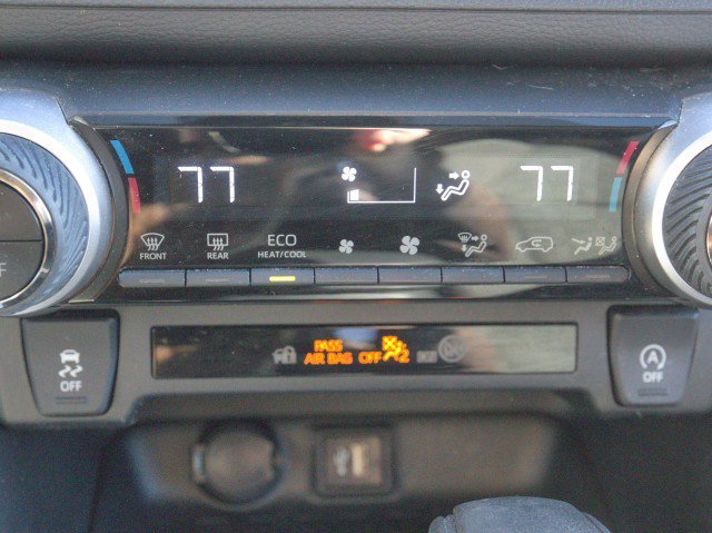 Used 2024 Toyota RAV4 XLE image 22